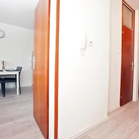 Anna Blue Apartment